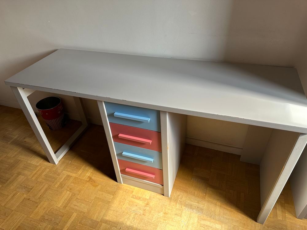 DOUBLE BUREAU ENFANT ET SON ETAGERE MARQUE ANDERS Meubles