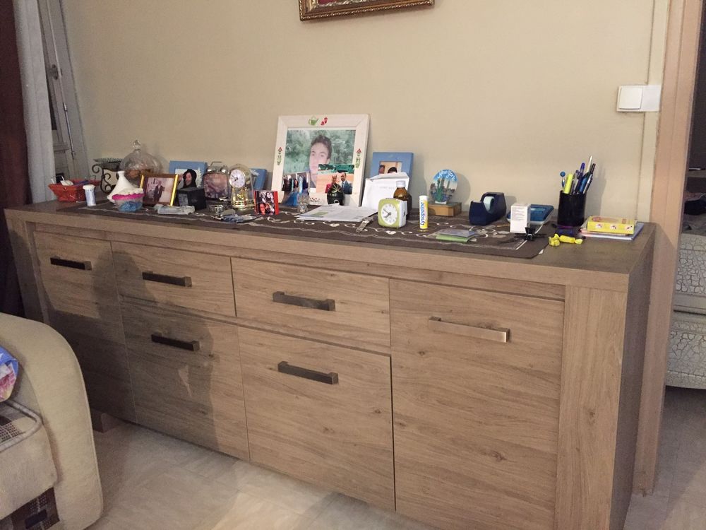 a vendre buffet bas table salon et canap&eacute; convertible Meubles