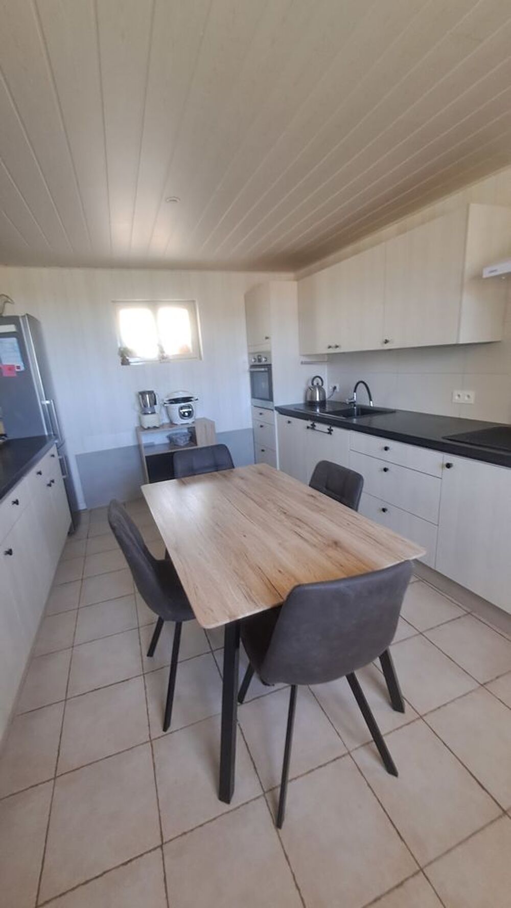 Vente Maison maison entièrement rénovée de 200m2 dans charmant village Cazaril-tambourès