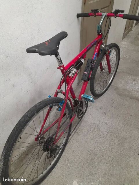 VTT Homme Mistral:
Etat satisfaisant
26  (ETRTO 559
RE 0 Nice (06)