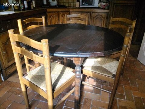 Table et 5 chaises de cuisine 65 Bouzy-la-Fort (45)