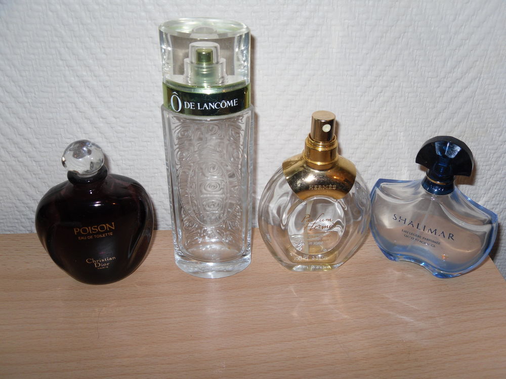 Lot 4 Bouteilles de parfums (vide) de Luxe TBE Décoration