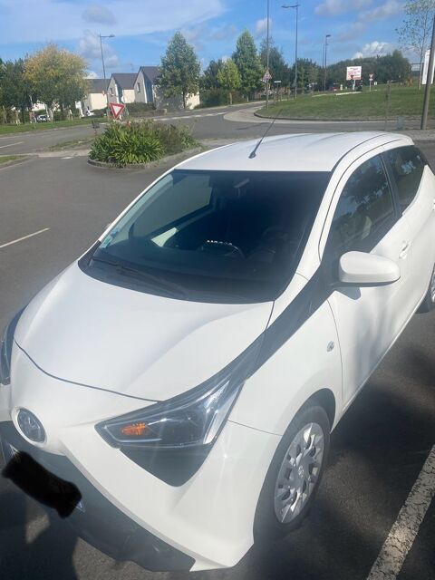 Toyota Aygo 1.0 VVT-i x 2021 occasion La Mézière 35520