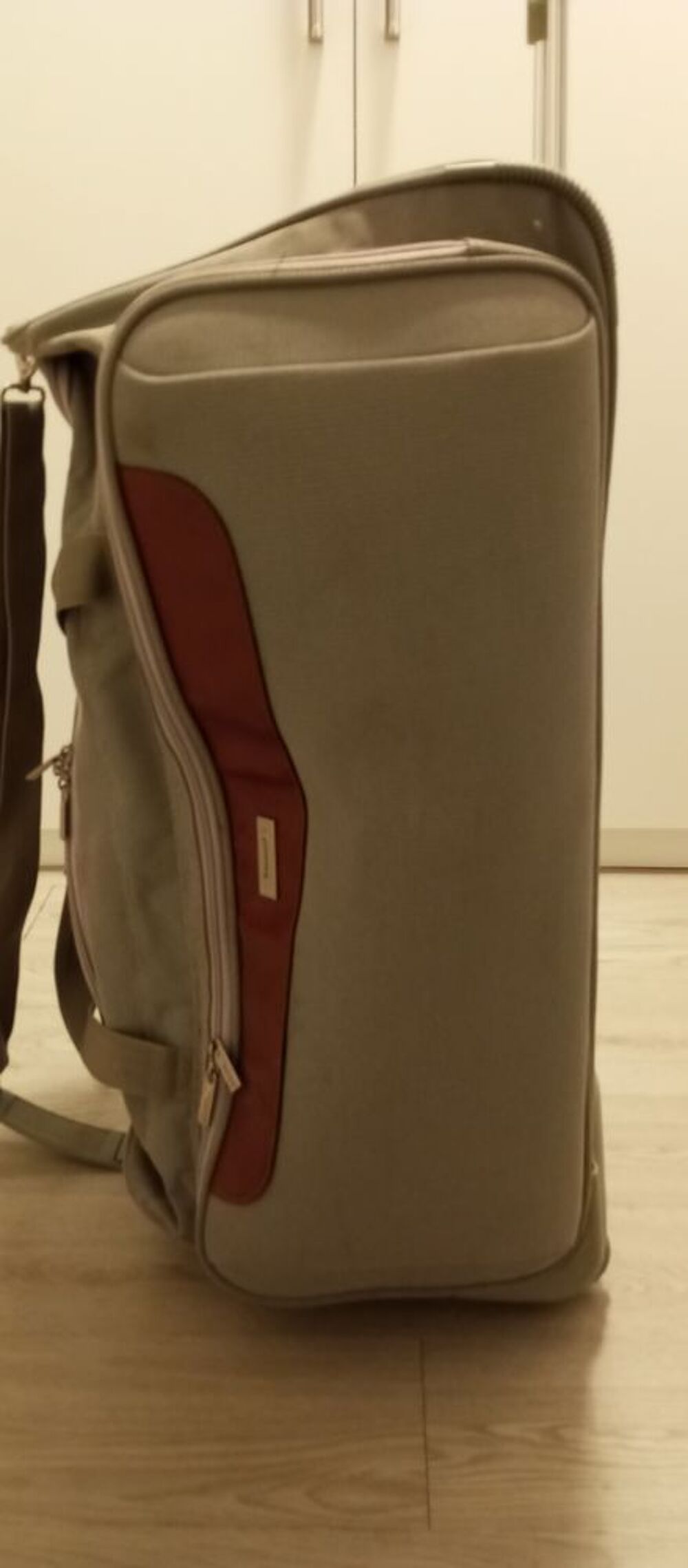LOT DE 3 SACS DE VOYAGE DE MARQUE SNOWBALL Maroquinerie