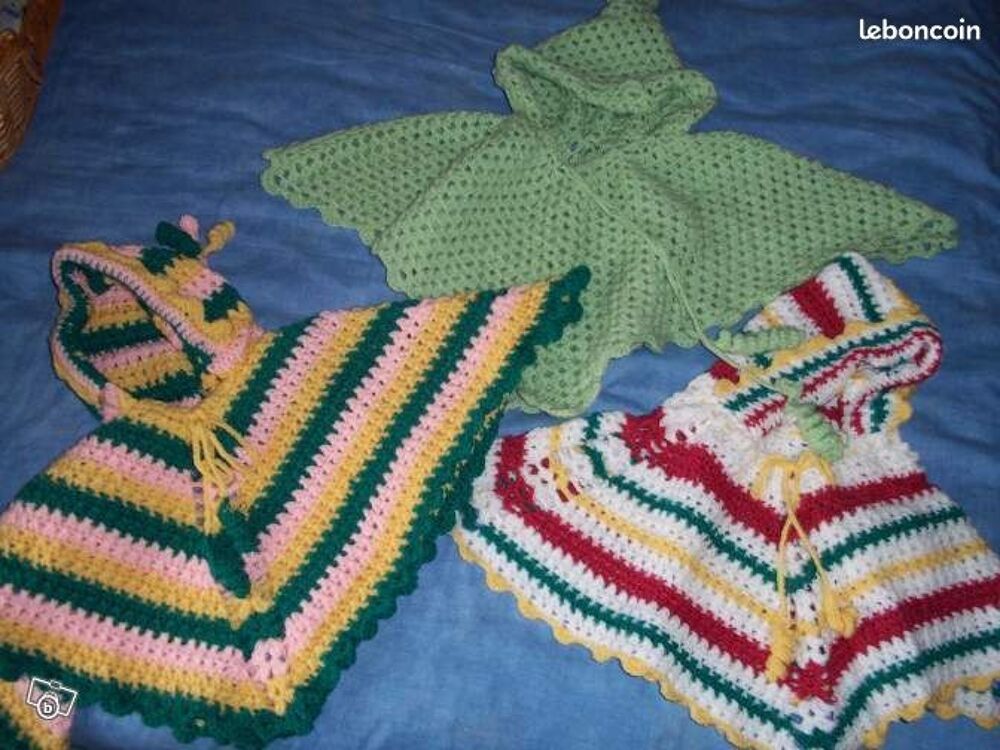 PONCHO EN LAINE Vtements enfants