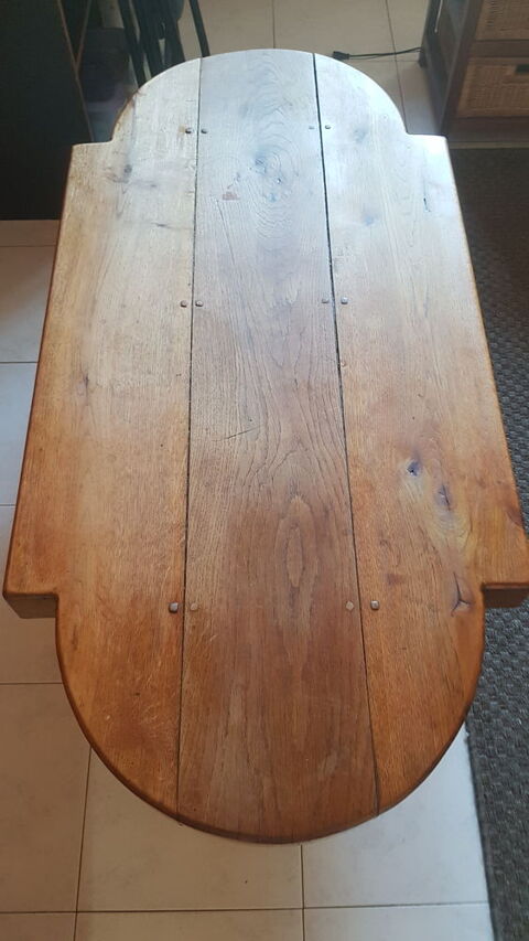 Table basse en bois massif  130 x 61 x 45       500 euros 500 Mandelieu-la-Napoule (06)