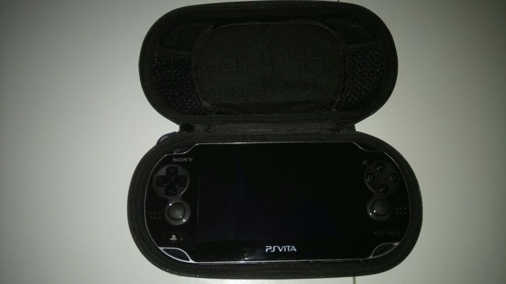 Ps vita Consoles et jeux vidéos