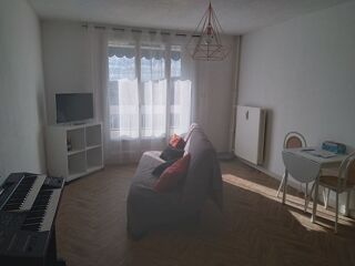  Appartement à louer 2 pièces 40 m²