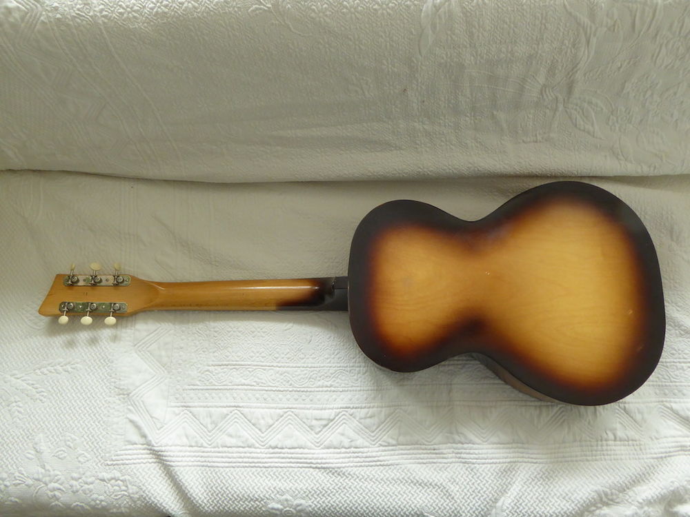 Guitare Paul Beuscher	 Instruments de musique
