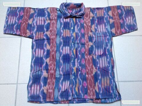 CHEMISE BLEU JAUNE ROUGE TAILLE L Envoi Possible
9 Trgunc (29)