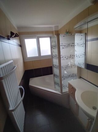  Appartement � vendre 4 pi�ces 74 m�