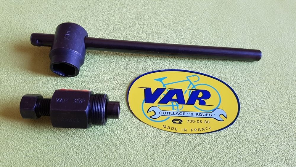 OUTILLAGE VAR COMBIN&Eacute; Vélos