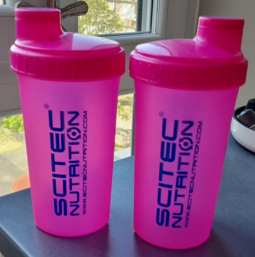 Lot de 2 bouteilles neuves 700 ml Sports