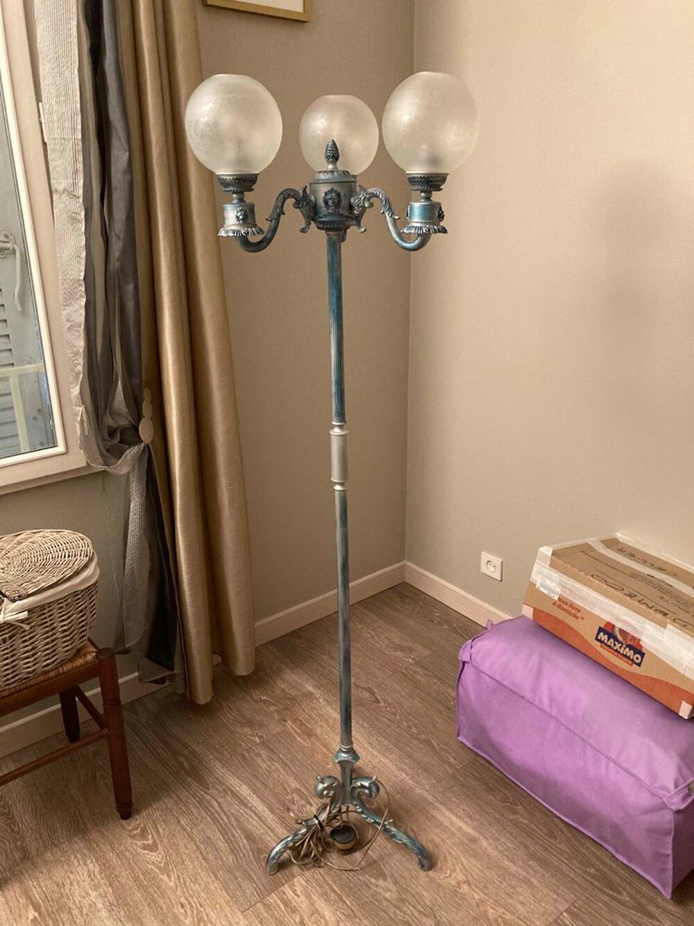 LAMPADAIRE EMPIRE Décoration
