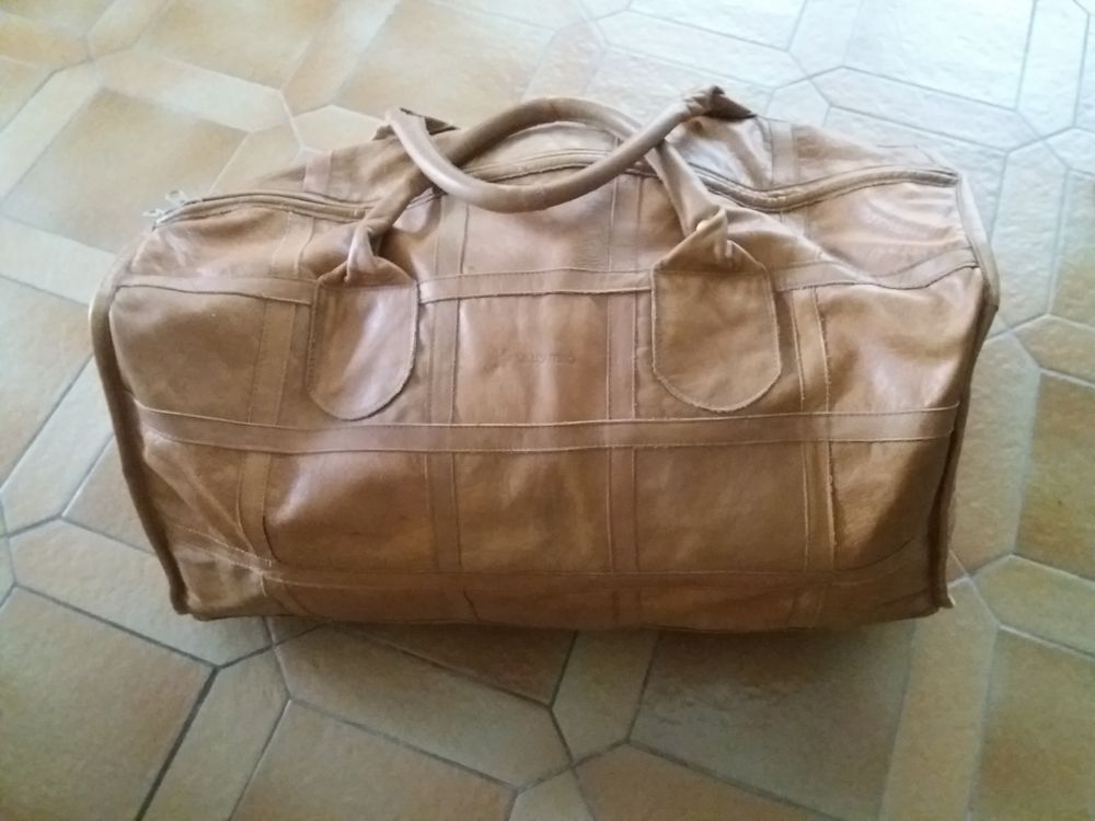 Grand sac de voyage en cuir Valentino Maroquinerie