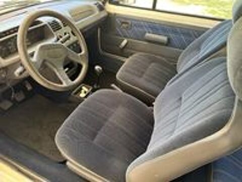 205 Cabriolet 1.4 CJ 1988 occasion 24360 Pi&eacute;gut-Pluviers