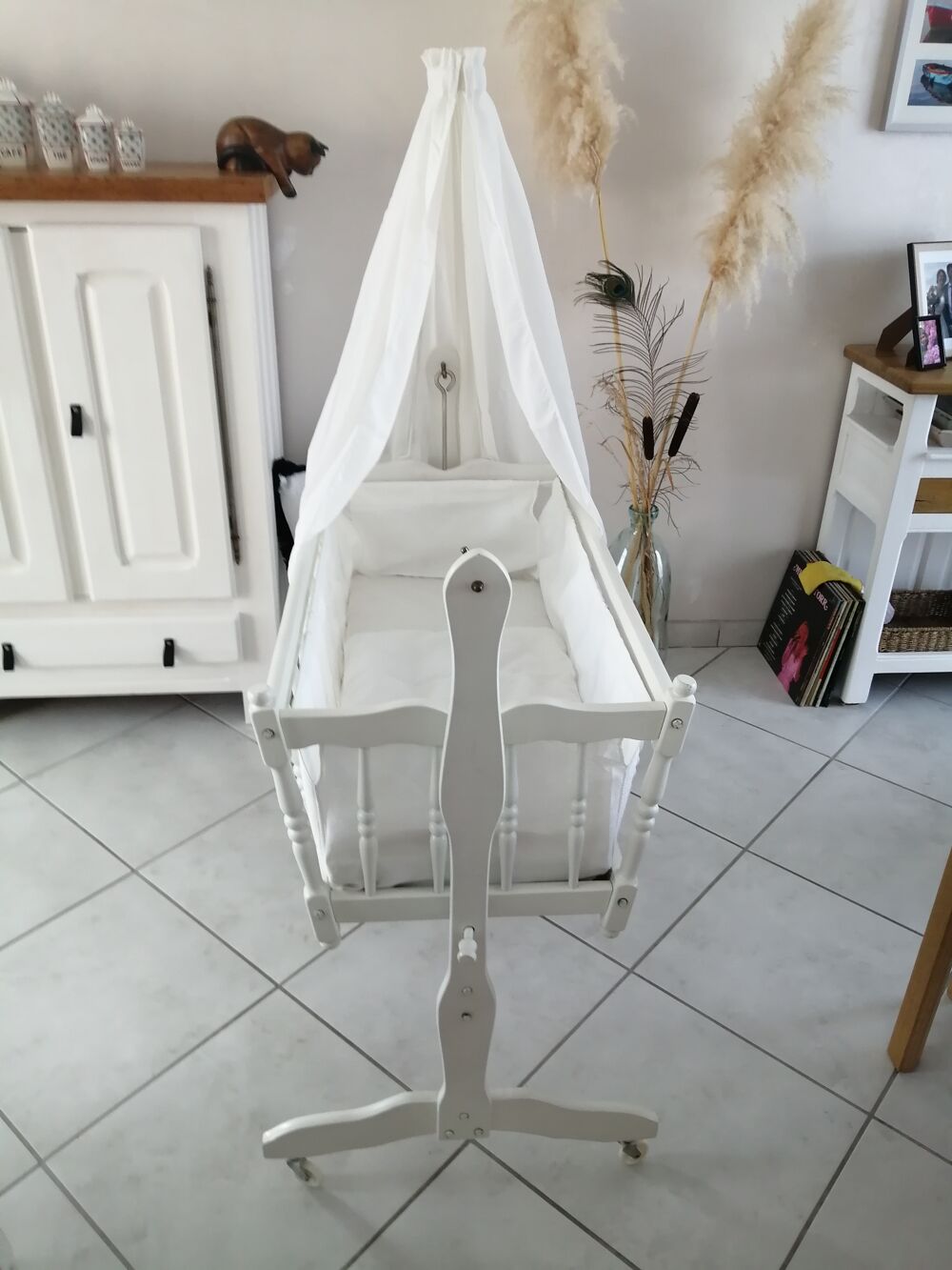 Berceau b&eacute;b&eacute; blanc en BOIS avec roulettes Puriculture