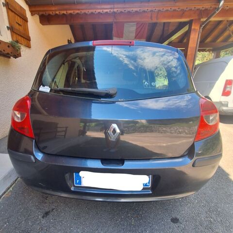 Renault clio iii Clio 1.6 16V 110 Confort Pack Clim Dynam