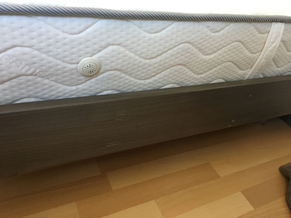 Ensemble cadre de lit + matelas + sommier Meubles