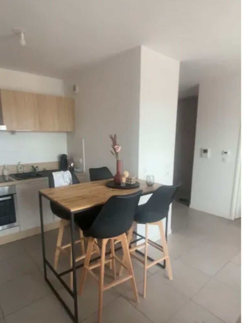 Ensemble table + 4 chaises de bar Meubles