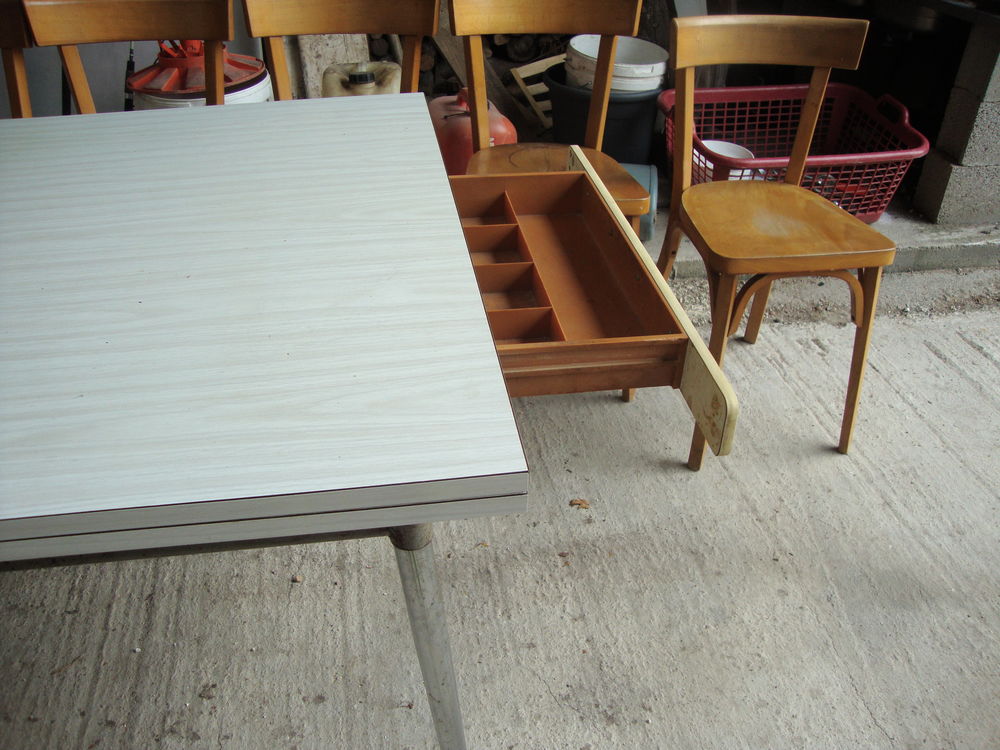 TABLE VINTAGE Cuisine