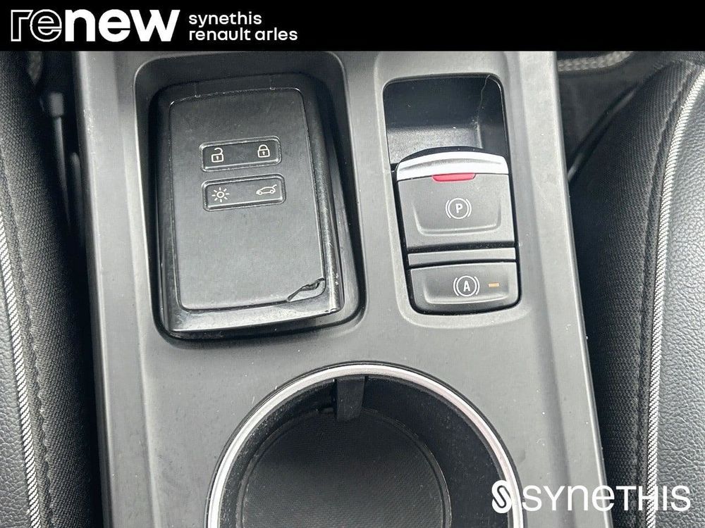 Arkana E-Tech hybride 145 - 22 Techno 2023 occasion 13200 Arles