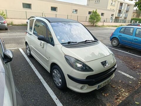 Peugeot 1007 1.6 HDi 16v FAP Sporty