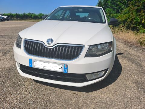 Skoda octavia 1.6 TDI 90 ch CR FAP Green Tec Active