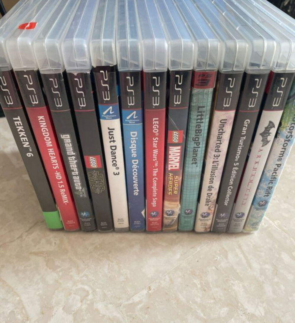 PlayStation 3 80go + 13 jeux Consoles et jeux vidéos