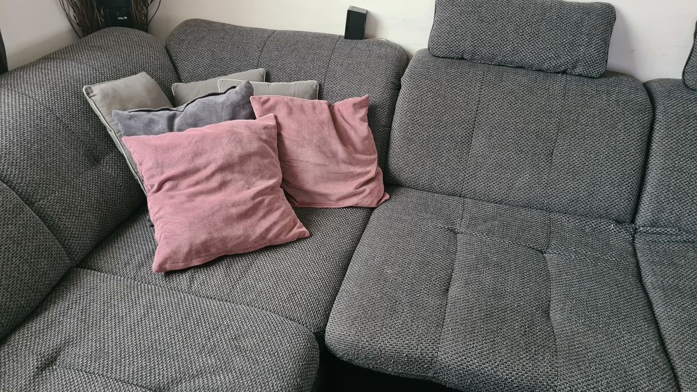 Canap&eacute; en tissus gris et noir convertible, tr&egrave;s confortable Meubles