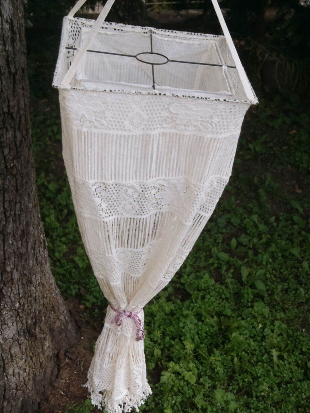 
Luminaire / Suspension en tissu
Décoration