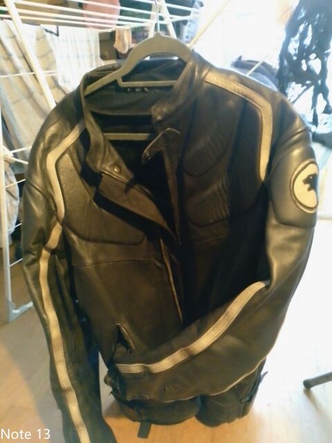 veste de moto cuir  renforcer tres bon etat  T. XXL 100 Mandelieu-la-Napoule (06)