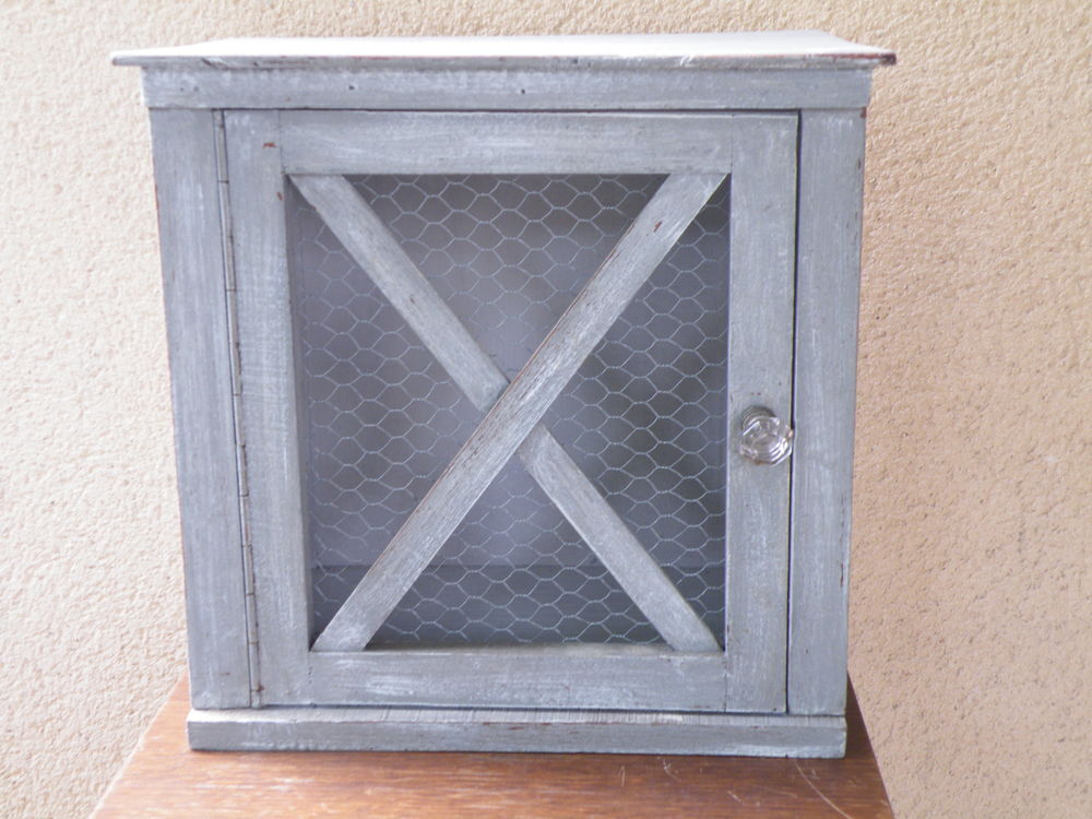 vitrine ou garde manger Meubles