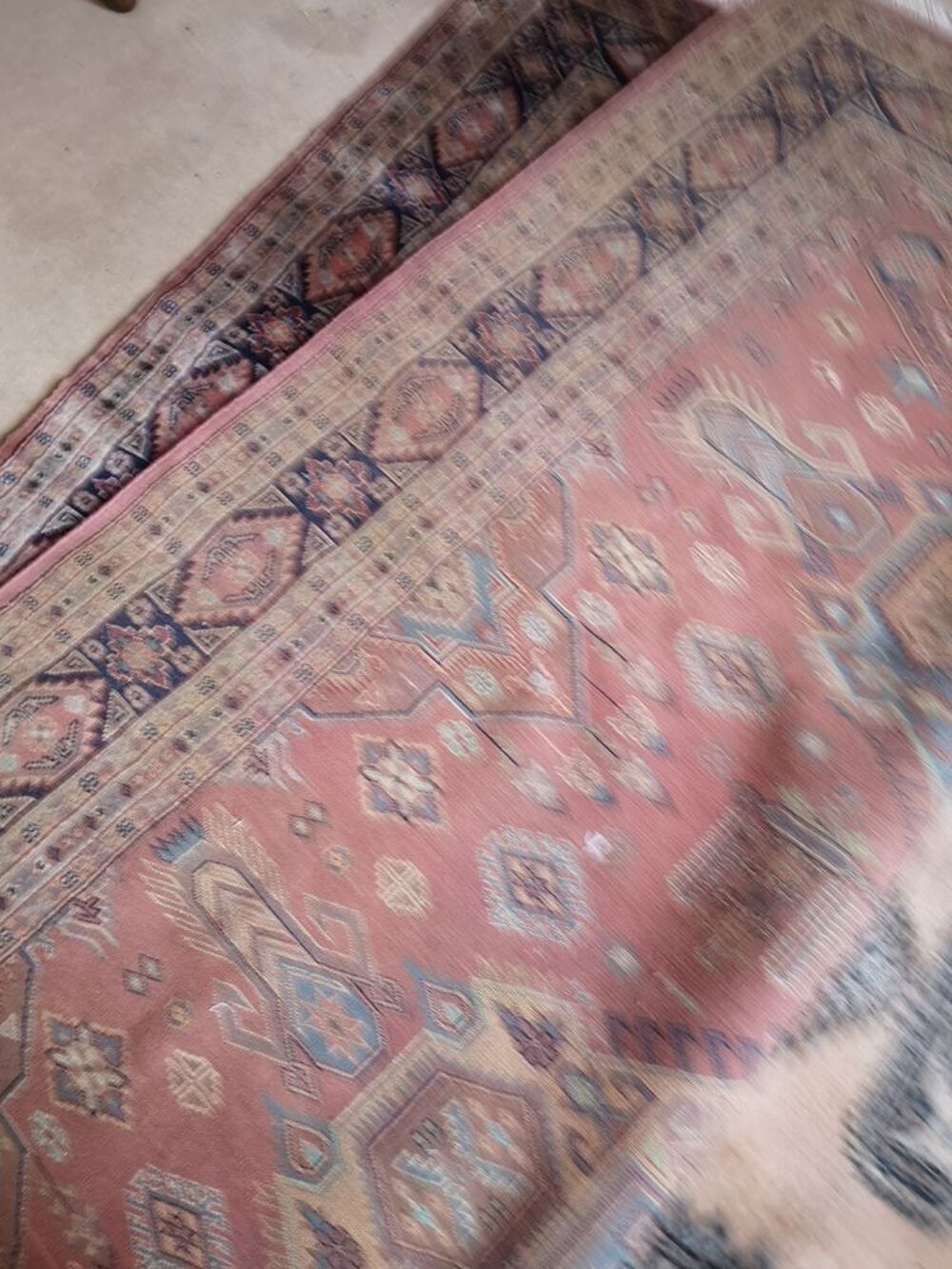 V&eacute;ritable grand tapis d' Orient : Décoration