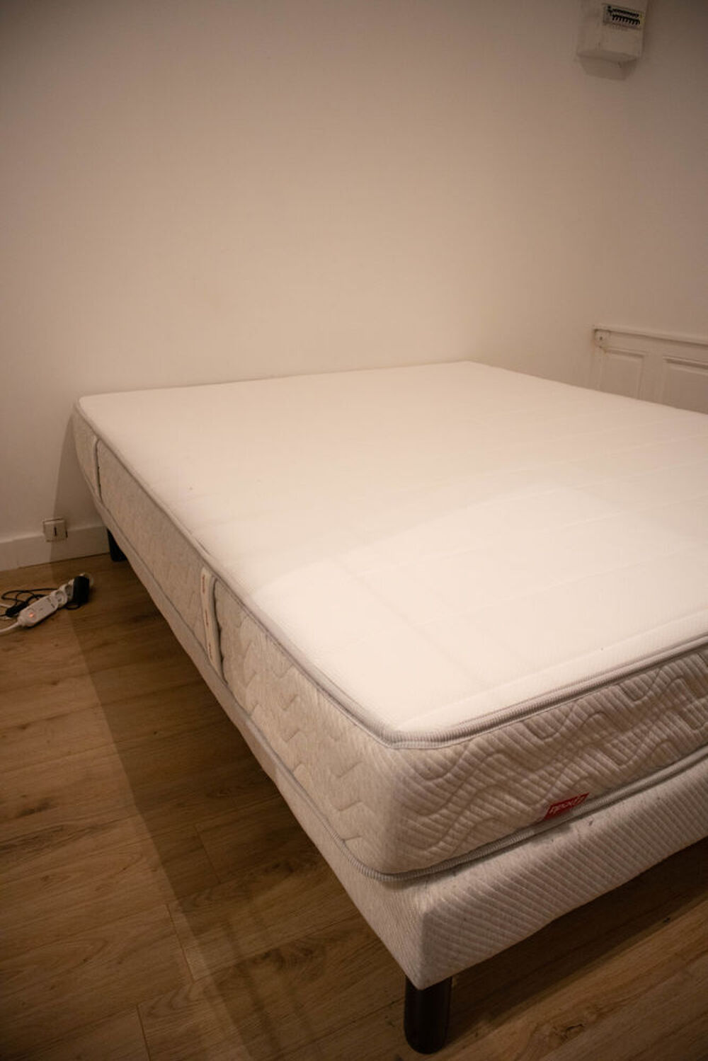 Lit 160x200, EPEDA Queen size 
Meubles
