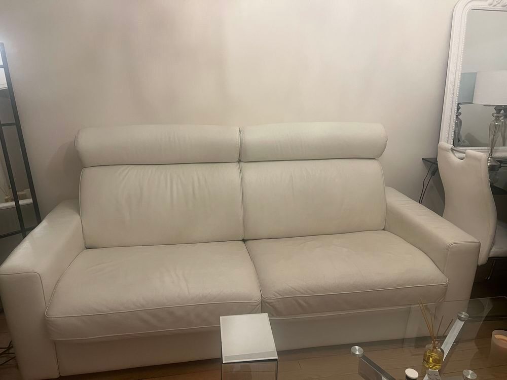 canap&eacute; en cuir blanc convertible Meubles