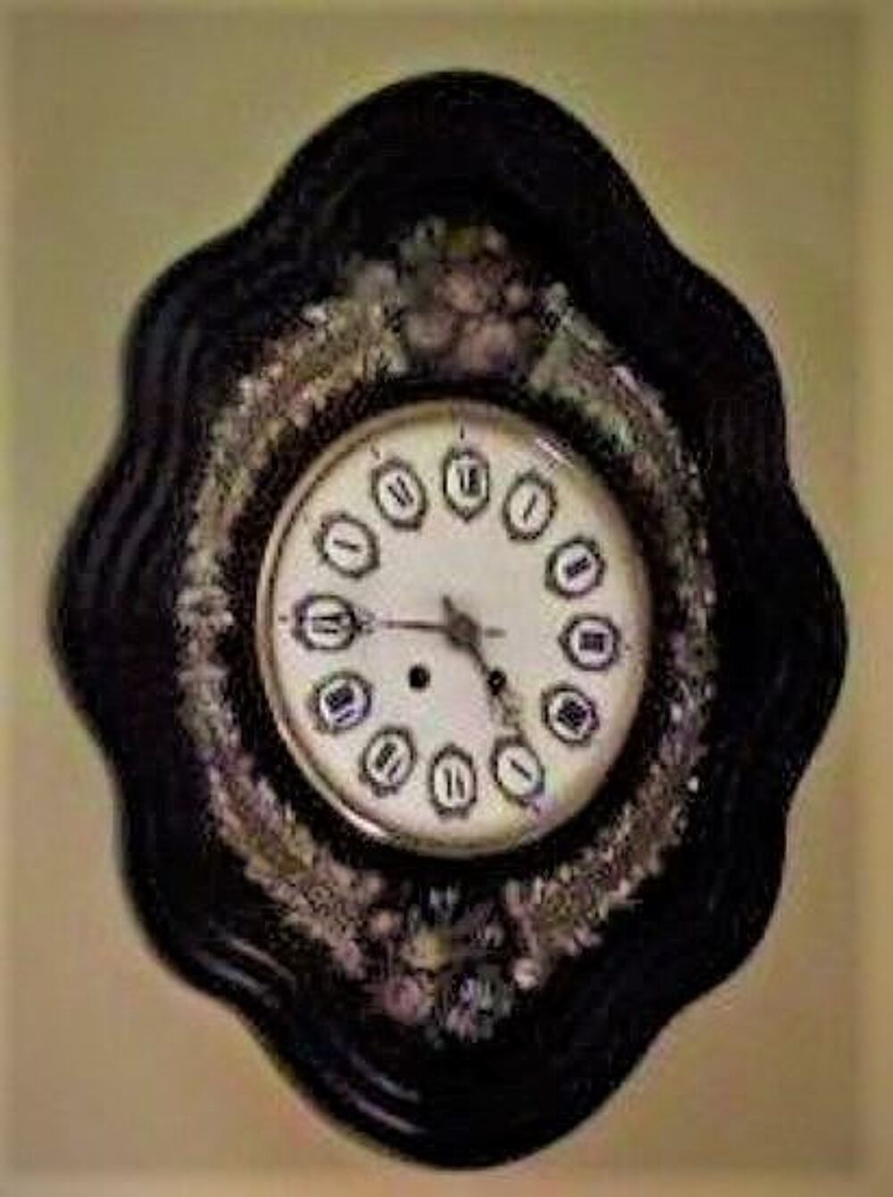 Pendule oeil de boeuf Décoration