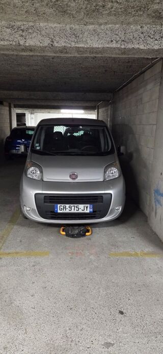  Parking / Garage  vendre 13 m