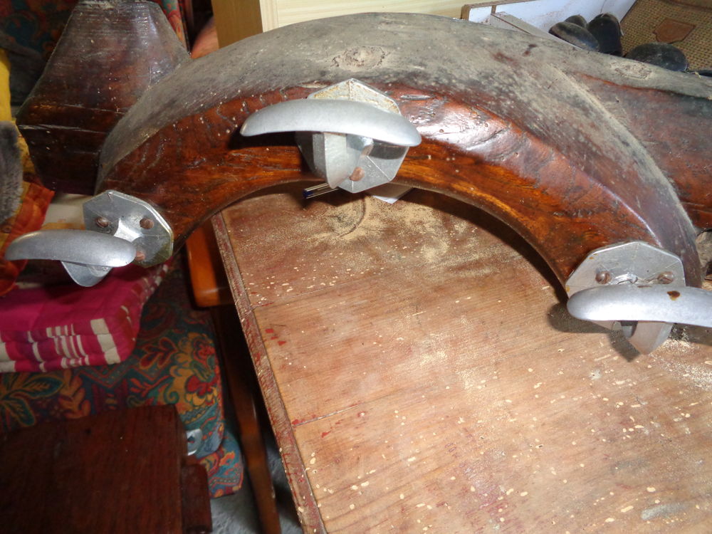 Joug mont&eacute; en pat&egrave;res Décoration