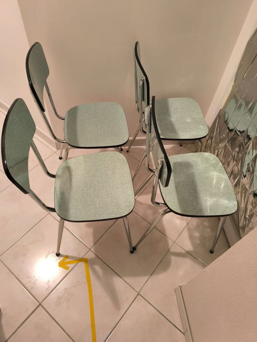 Lot de 4 chaises en formica vintage Meubles