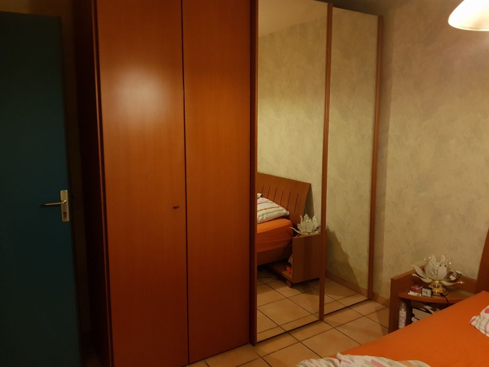 Grande armoire en bois Meubles