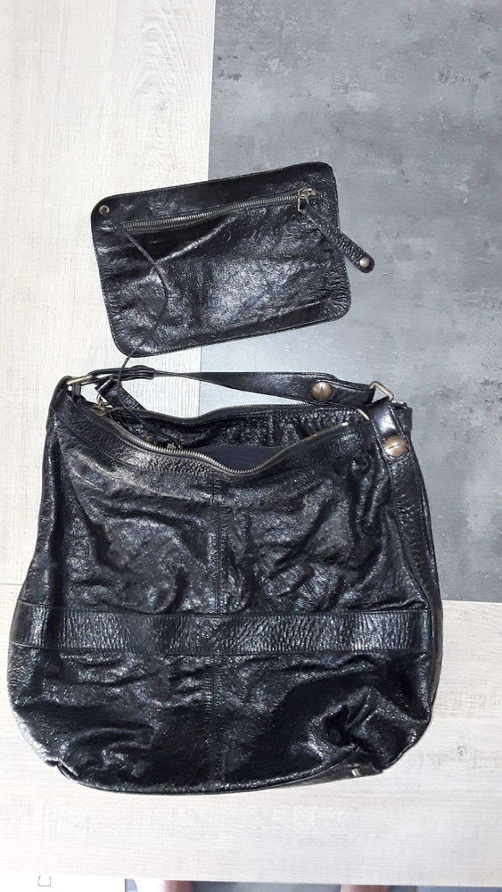 Sac GERARD DAREL noir cuir craquel&eacute; modele midday midnight Maroquinerie
