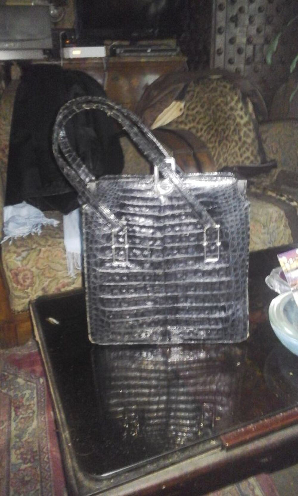 Sac pour femme en croco. Maroquinerie