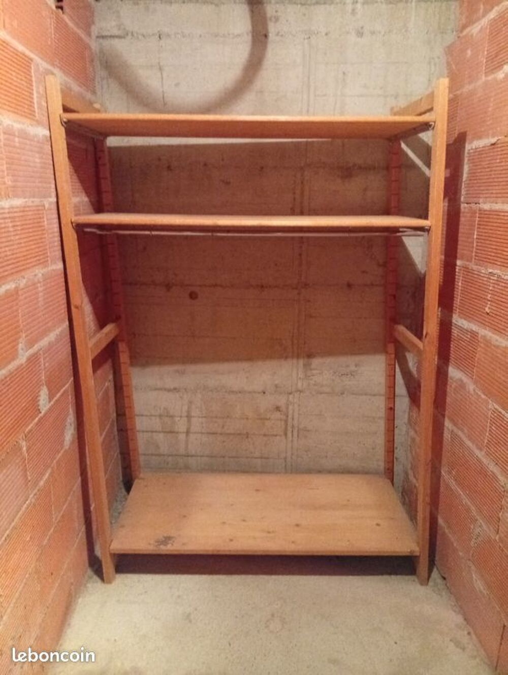 Etag&egrave;res en bois Bricolage