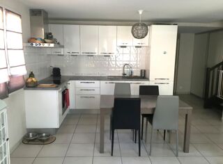  Appartement à vendre 4 pièces 84 m² Saint-cergues