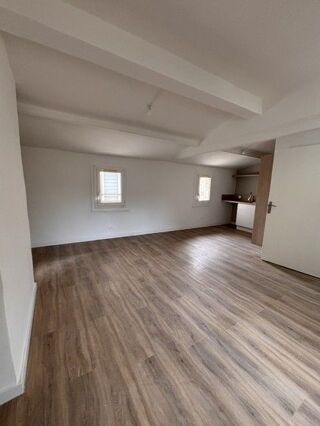  Appartement à louer 2 pièces 43 m²