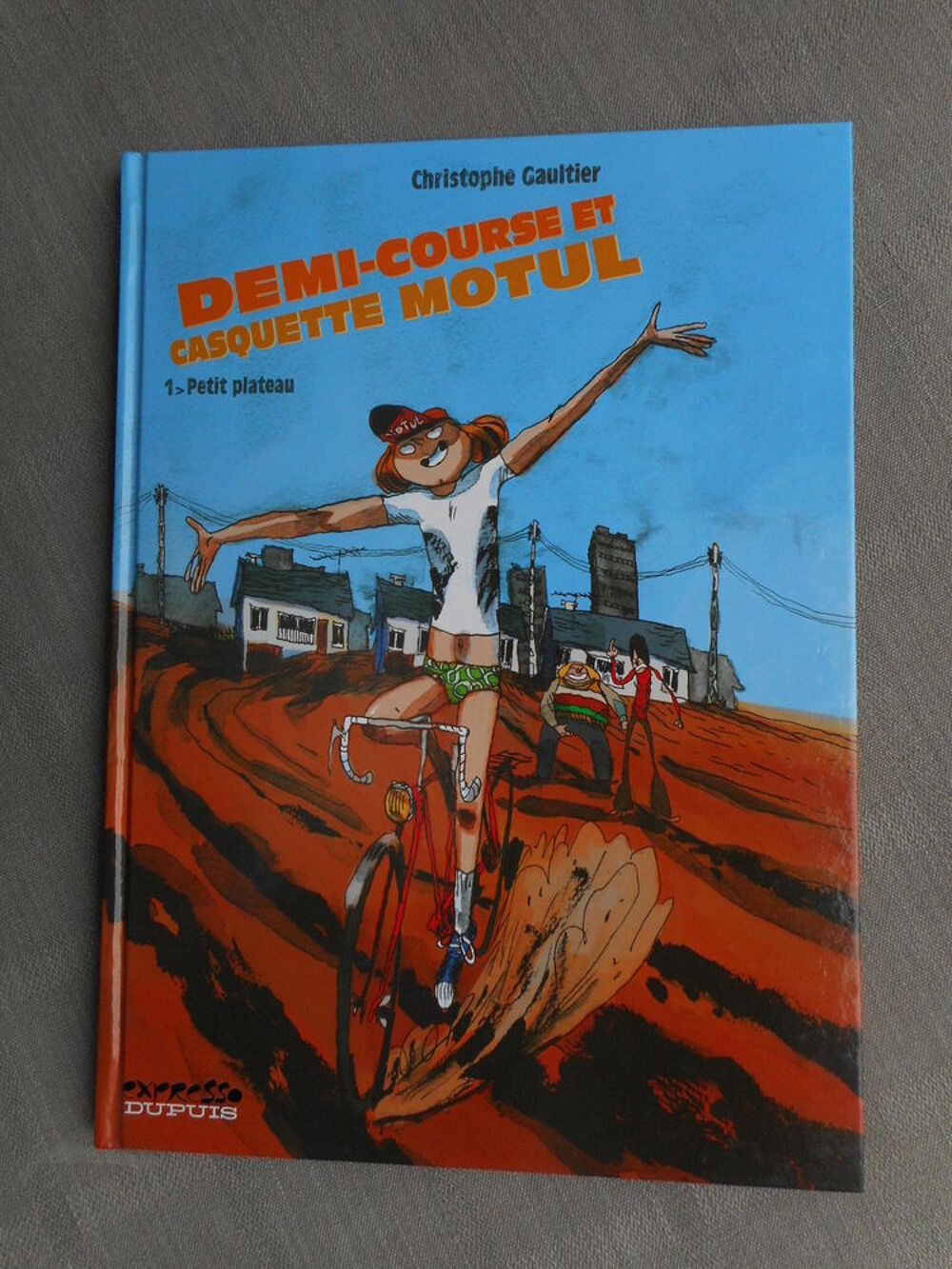 GAULTIER Demi-Course et Casquette Motul EO
Livres et BD