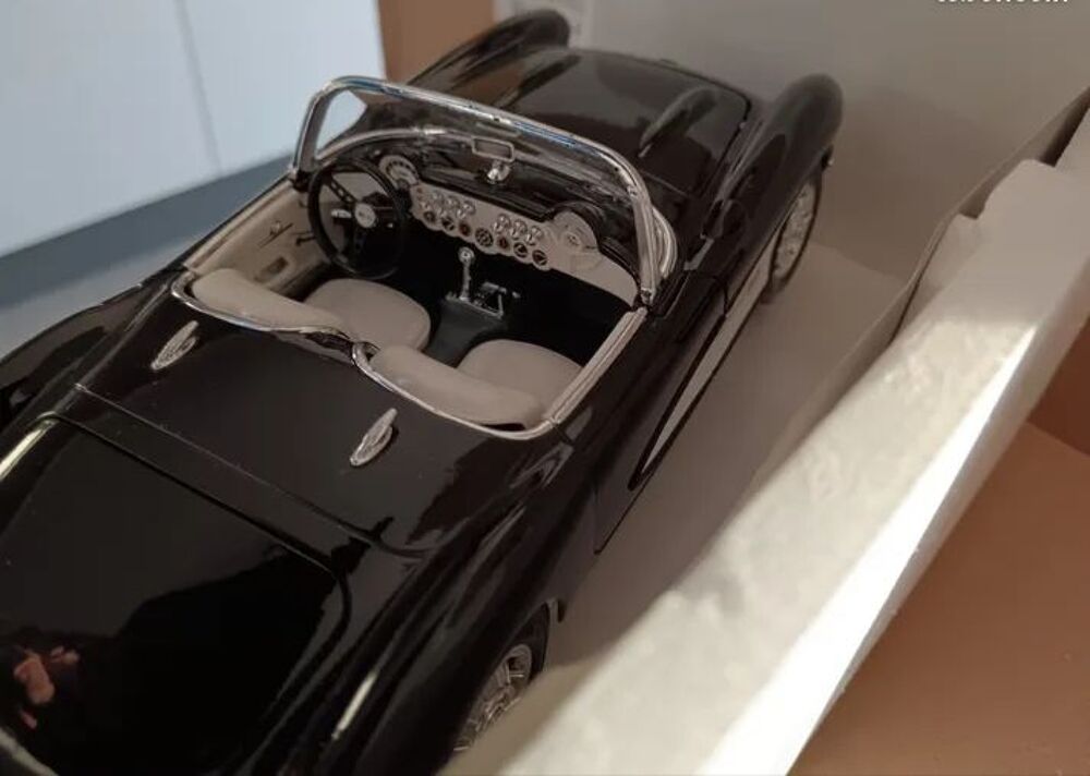 Chevrolet Corvette 1/18 