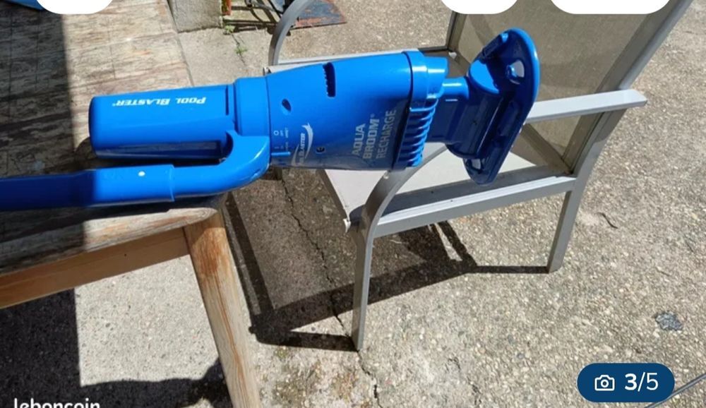 Aspirateur piscine aqua broom pool Jardin