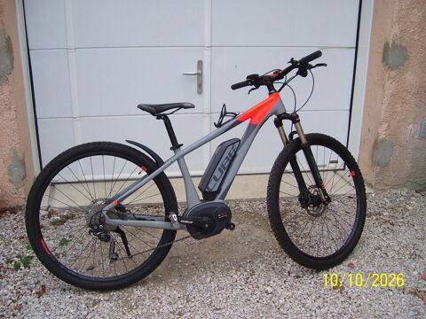 vtt électrique marque CUBE Ambres (81)
